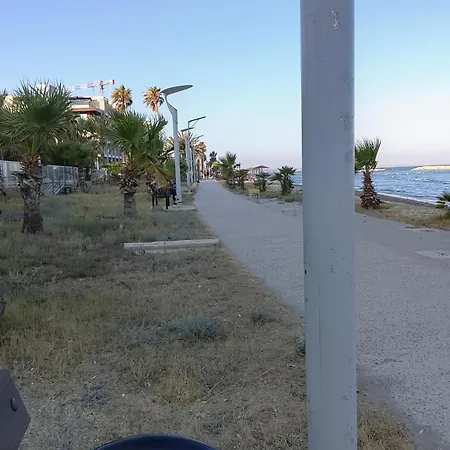 Seawalker Trible Bedroom Larnaca