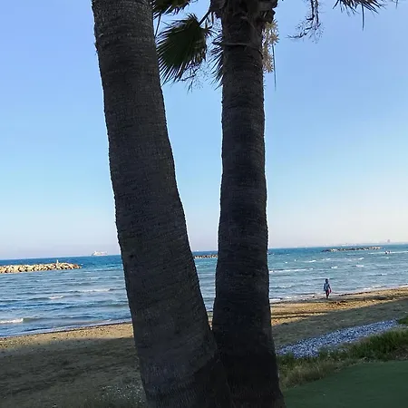Seawalker Trible Bedroom * Larnaca